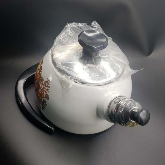 Vtg Tea Kettle With Whittle Fall Floral Design New Old Stock In Box - Picture 2 of 5